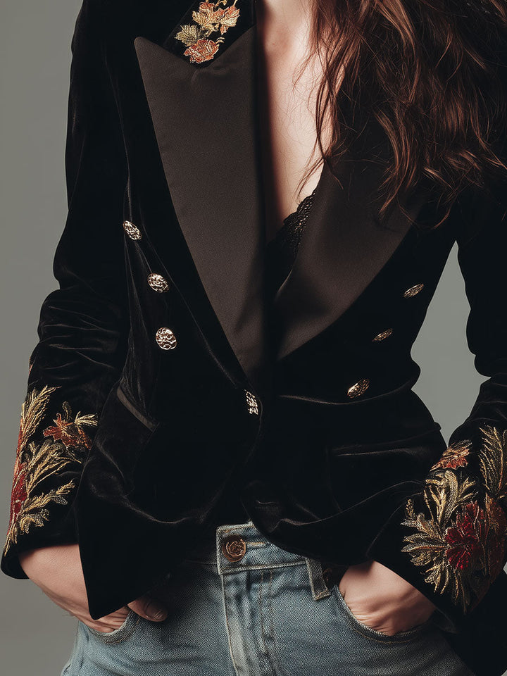 Απαλή Πολυτέλεια: Φλοράλ Κέντημα Σατέν Λεπτό Σακάκι από Βελούδο