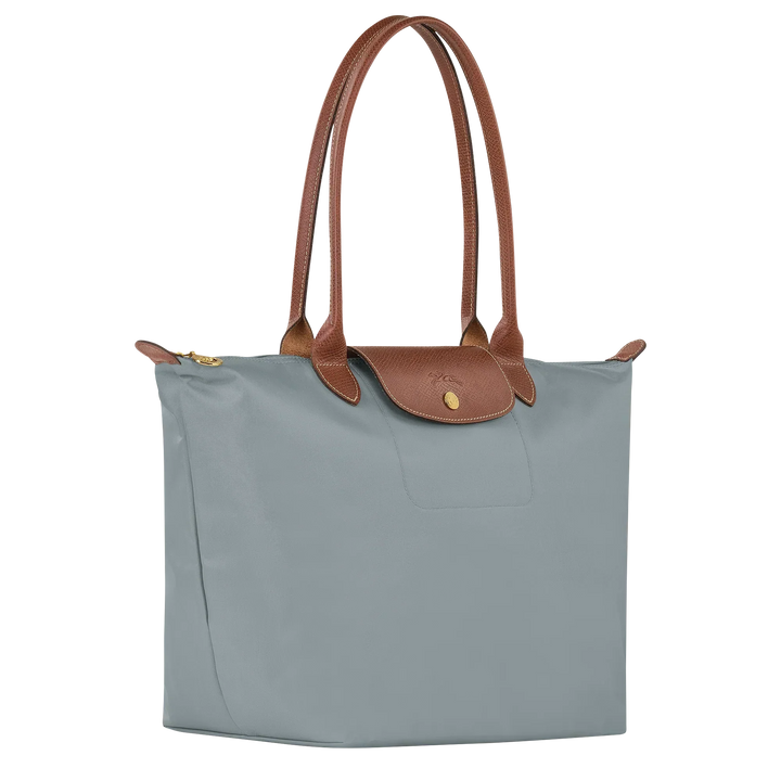 Grande Tote, Ατσάλι